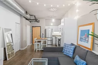 Photo #1: 240005181 Listing 