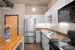 Photo #4: 240005181 Listing 