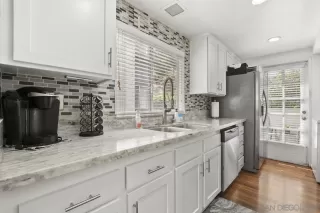 Photo #2: 240005224 Listing