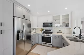 Photo #6: 240005247 Listing