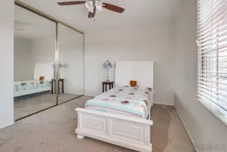 Photo #5: 240005311 Listing