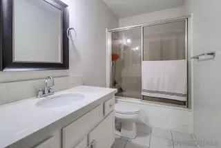 Photo #6: 240005311 Listing