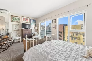 Photo #3: 240005325 Listing 