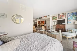 Photo #4: 240005325 Listing 