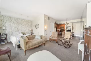 Photo #5: 240005325 Listing 