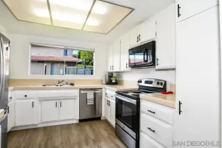 Photo #3: 240005354 Listing