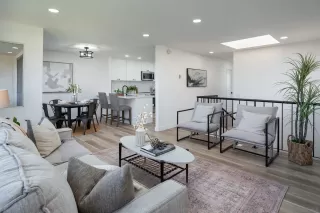 Photo #4: 240005363 Listing