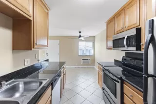 Photo #1: 240005365 Listing