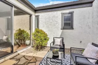 Photo #5: 240005367 Listing