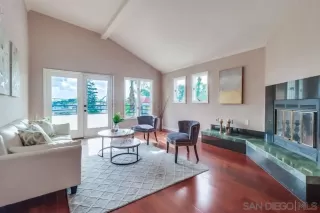 Photo #3: 240005408 Listing