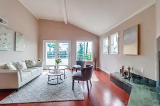 Photo #4: 240005408 Listing