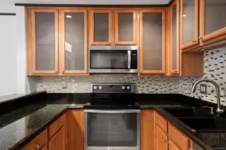 Photo #3: 240005423 Listing 