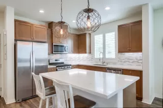 Photo #2: 240005432 Listing