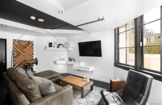 Photo #5: 240005436 Listing