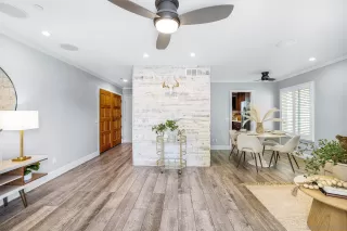 Photo #4: 240005442 Listing