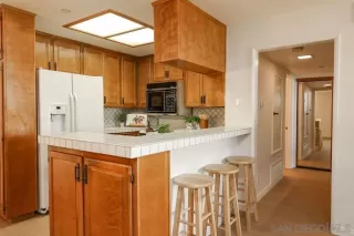 Photo #5: 240005453 Listing