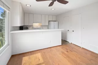 Photo #5: 240005457 Listing