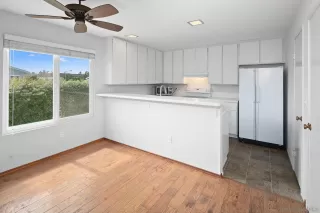 Photo #6: 240005457 Listing