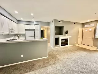 Photo #5: 240005491 Listing