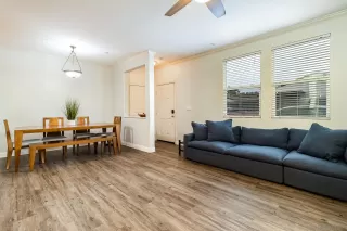 Photo #6: 240005502 Listing