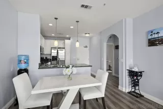 Photo #4: 240005503 Listing 