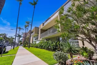 Photo #2: 240005520 Listing 