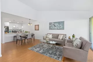 Photo #3: 240005522 Listing 