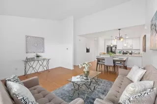 Photo #4: 240005522 Listing 