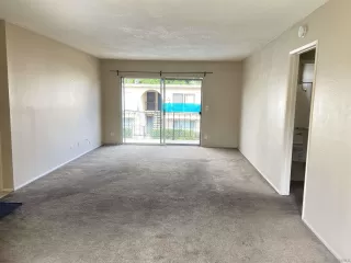 Photo #4: 240005533 Listing