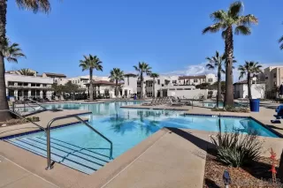 Photo #5: 240005534 Listing