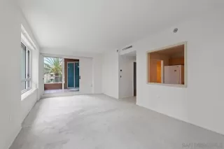 Photo #2: 240005558 Listing 