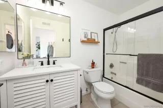Photo #5: 240005570 Listing 
