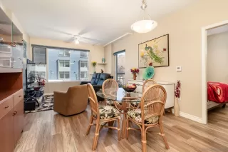 Photo #3: 240005588 Listing