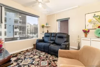 Photo #5: 240005588 Listing