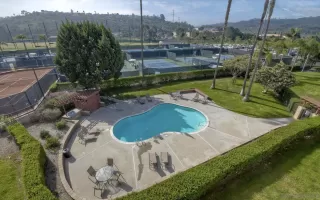 Photo #5: 240005593 Listing 