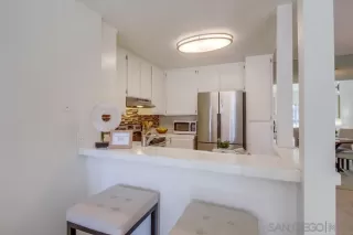 Photo #6: 240005605 Listing