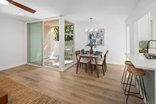 Photo #6: 240005606 Listing 