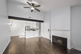 Photo #3: 240005629 Listing