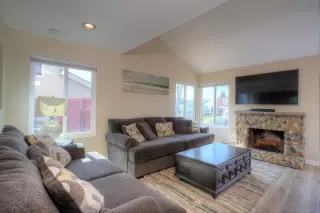 Photo #5: 240005656 Listing