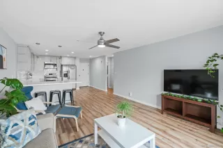 Photo #4: 240005681 Listing