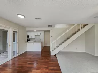 Photo #6: 240005690 Listing