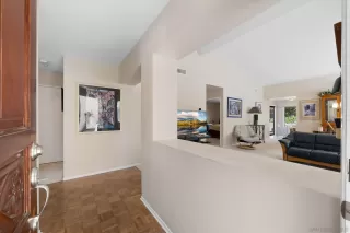 Photo #3: 240005732 Listing