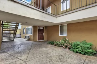 Photo #1: 240005733 Listing