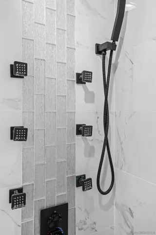 Photo #3: 240005798 Listing