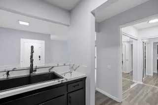 Photo #4: 240005798 Listing