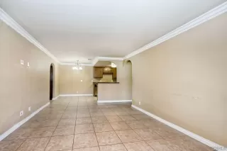 Photo #5: 240005820 Listing 