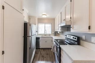 Photo #2: 240005821 Listing