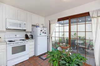 Photo #6: 240005853 Listing 