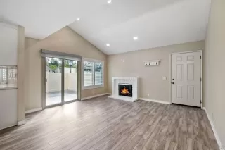 Photo #5: 240005868 Listing