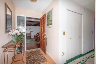 Photo #6: 240005901 Listing